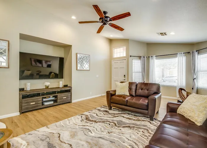 5 Mi To Dtwn Gilbert! Desert Gem W/ Fenced-in Pool Holiday home *